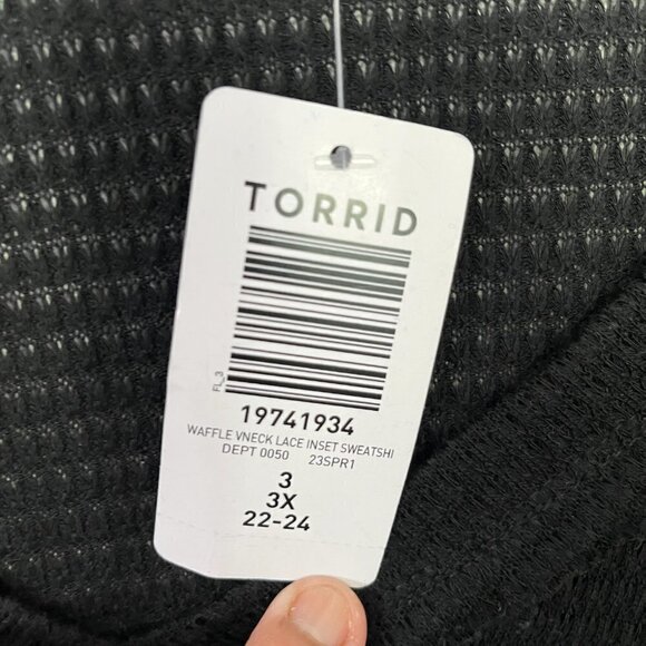 Torrid Waffle V-Neck Lace Inset Sweatshirt NEW Black Cuff Long Sleeves Sz 3X - Picture 5 of 9